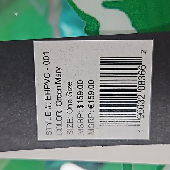 Ed Hardy PVC zippered Beach Bag - Picture 5 of 11